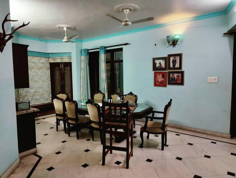 Basti House - Boutique Homestay ラクナウ エクステリア 写真