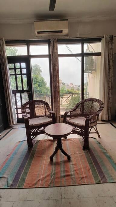 Basti House - Boutique Homestay ラクナウ エクステリア 写真