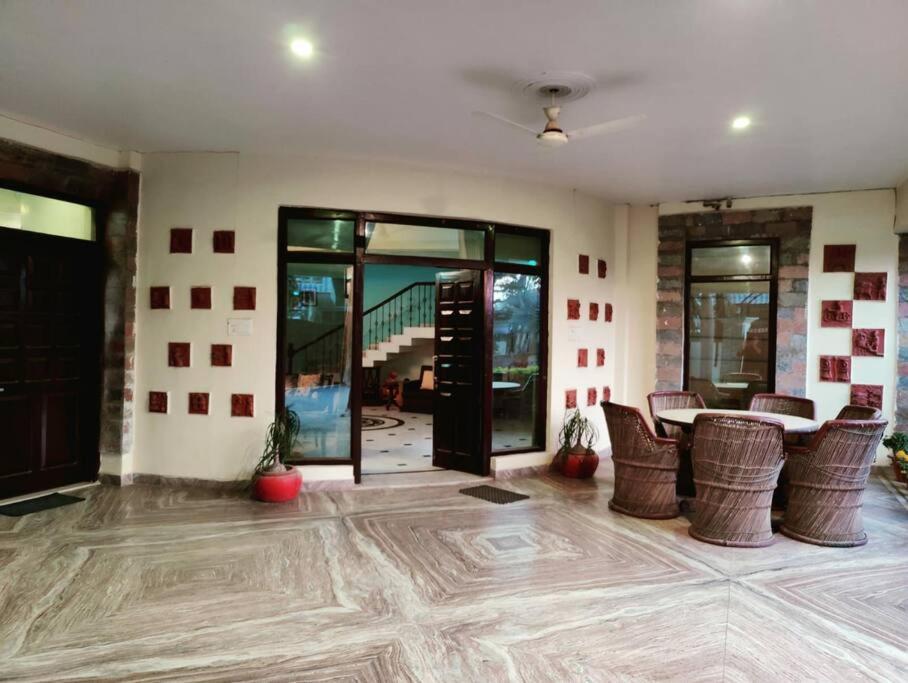 Basti House - Boutique Homestay ラクナウ エクステリア 写真