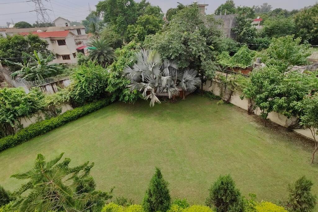 Basti House - Boutique Homestay ラクナウ エクステリア 写真