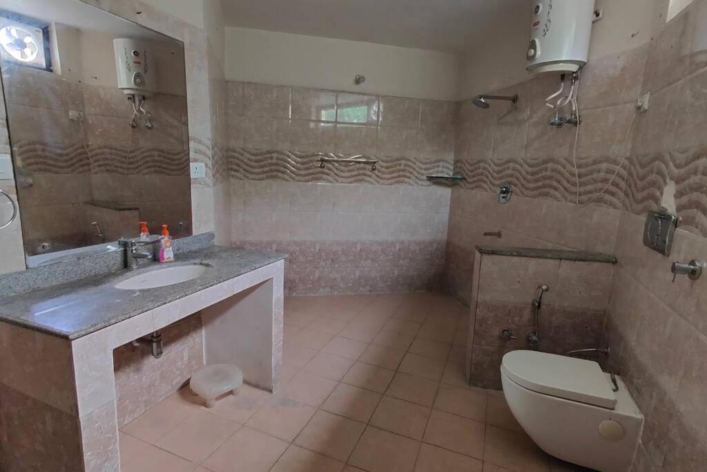 Basti House - Boutique Homestay ラクナウ エクステリア 写真