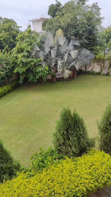 Basti House - Boutique Homestay ラクナウ エクステリア 写真
